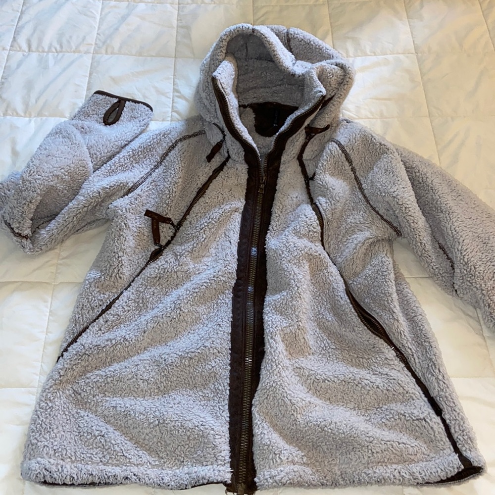 Kuhl high pile jacket